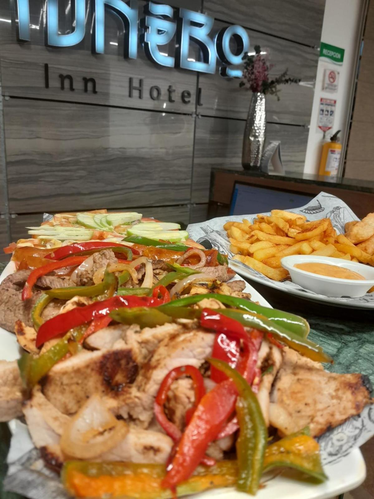 Hotel Tunebo Inn Ріоача Екстер'єр фото